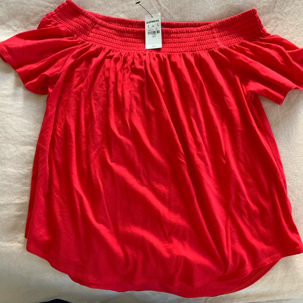 Off the shoulder express shirt